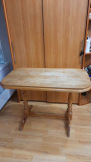 Кухонный стол