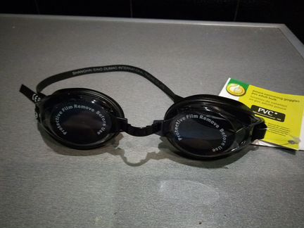 Очки для плавания