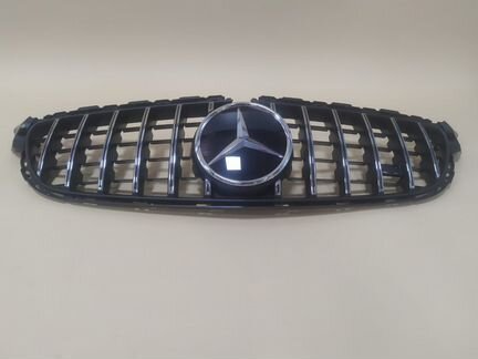 Решетка радиатора Мерседес GT 205 C63S новая ориги