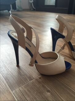 Туфли на каблуке