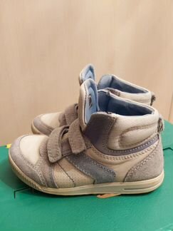 Кеды GAP и кроссовки ecco