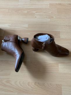 Продаю полусапожки uterque