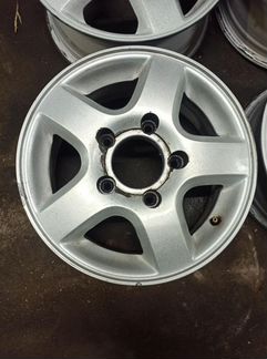 Диски бу литые R15 I на Нива