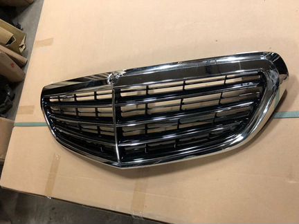 Решетка радиатора Mercedes E 212 рестайлинг