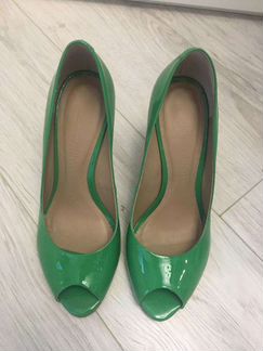 Кожаные лакированные туфли