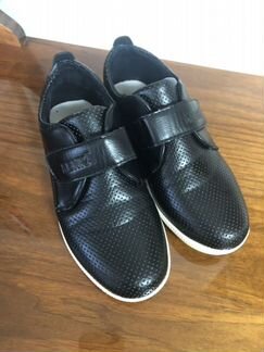 Детские ботинки