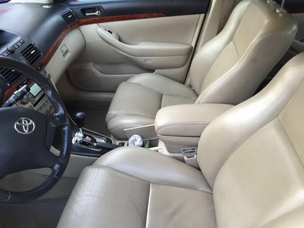 Toyota Avensis 2.4 AT, 2006, 119 000 км