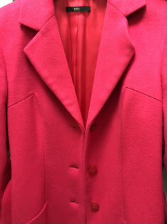 Пальто женское Hugo Boss