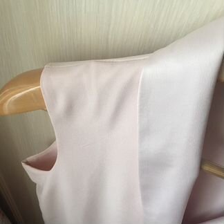 Платье в стиле смокинга без рукавов