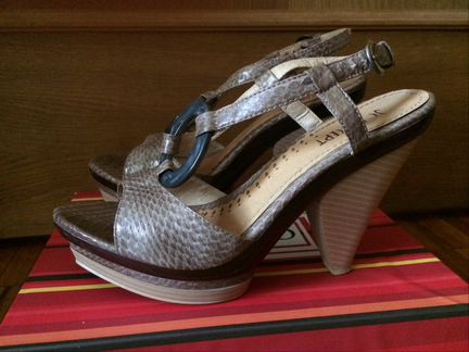 Отдам Босоножки 37р