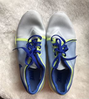 Кроссовки Nike женские
