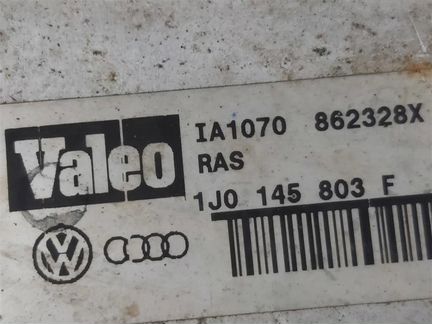 Интеркулер левый Skoda Octavia (A4 1U) 2000-2011