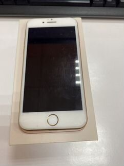 Телефон iPhone 8 gold 64 гб