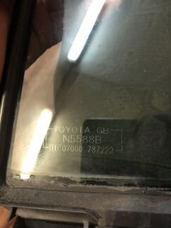 Стекло форточка Toyota RAV4 30