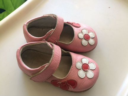 Туфли для девочки 25р