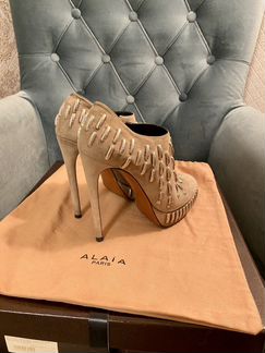 Ботильоны Alaia и Saint Laurent оригинал