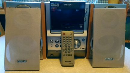 Музыкальный центр Samsung MM-ZJ8