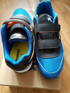 Новые кроссовки Reebok