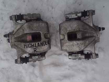 Суппорт тойота хайлендер. Суппорт хайлендер. Суппорт хайлендер 1115w. Передний суппорт highlander 2. Суппорт передний toyota highlander asu50.