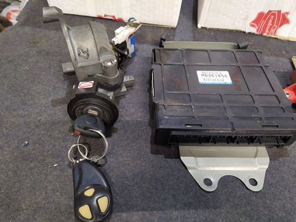 Мозги с ключом для Mitsubishi Carisma 1,6 4G92