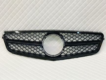 Решетка радиатора AMG чёрная на Мерседес W204