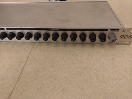 MAM Vocoder VF-11 (11-пол. аналоговый вокодер)