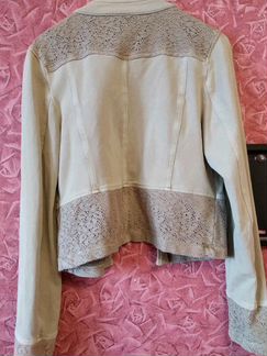 Жакет стрейчевый с кружевом