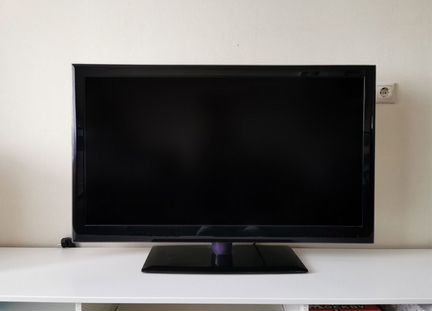 Телевизор LG 42LE5500, зависает на заставке