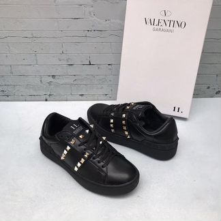 Кеды Valentino Garavani Rockstud Untitled