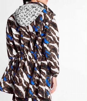 Крутой костюм Louis Vuitton
