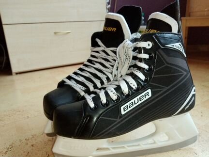 Коньки Bauer supreme S 140 размер 43 (27,5 см)