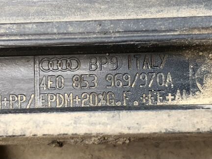 Молдинг двери задней правой Audi A8 D3 4E0853969