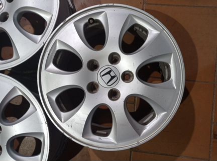 Диски бу оригинал R16 на Honda