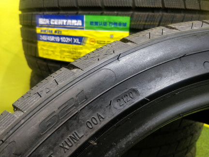 245 45 19 зимние шины, новые липучка Centara