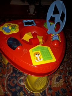 Развивающий столик-сортер