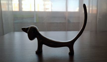 Держатель подставка для колец - такса