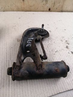 Рычаг поперечный передний правый верхний