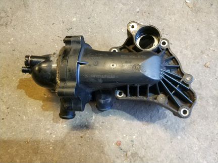 Помпа термостат 4.2 BAR VW Туарег Ауди Q7