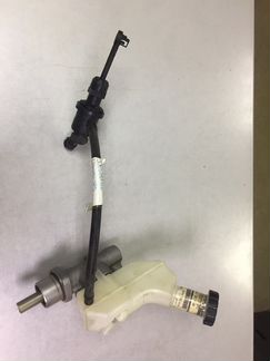 Комплект цилиндра сцепления с бачком для Ниссан Но