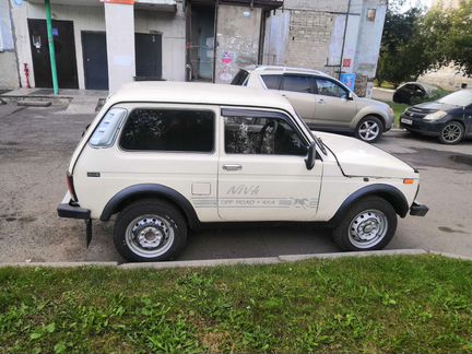 LADA 4x4 (Нива) 1.6 МТ, 2001, битый, 134 000 км