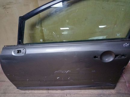 Дверь передняя левая Honda Civic 4D 06-11г