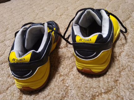 Детские кроссовки Yonex