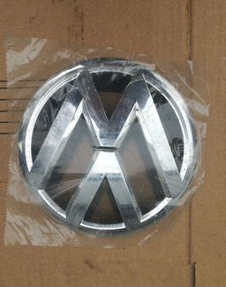 Эмблема passat B7 Tiguan 561853600