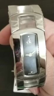 Часы-браслет Calvin Klein