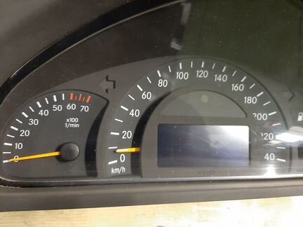 Комбинация приборов W463 G500