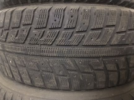 Комплект зима kumho izen KIV 22 225/55 R17