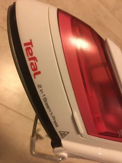 Утюг + отпариватель Tefal белый