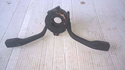 Подрулевой переключатель на Фольксваген Пассат В-3