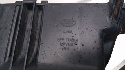 Дефлектор радиатора правый Range Rover Sport 2