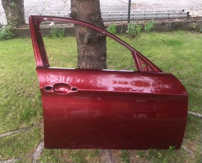 BMW 3 E 90 передняя прааая Дверь 7203644
